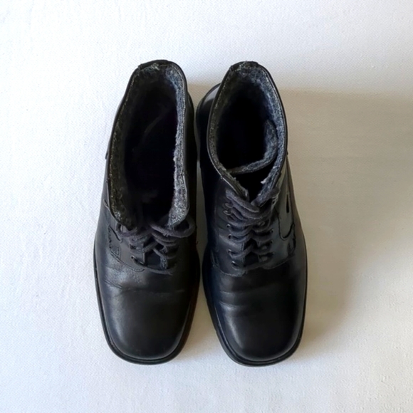 Feetfirst. Leather Heeled Boots. Black. Size 37 EU - Picture 7 of 15